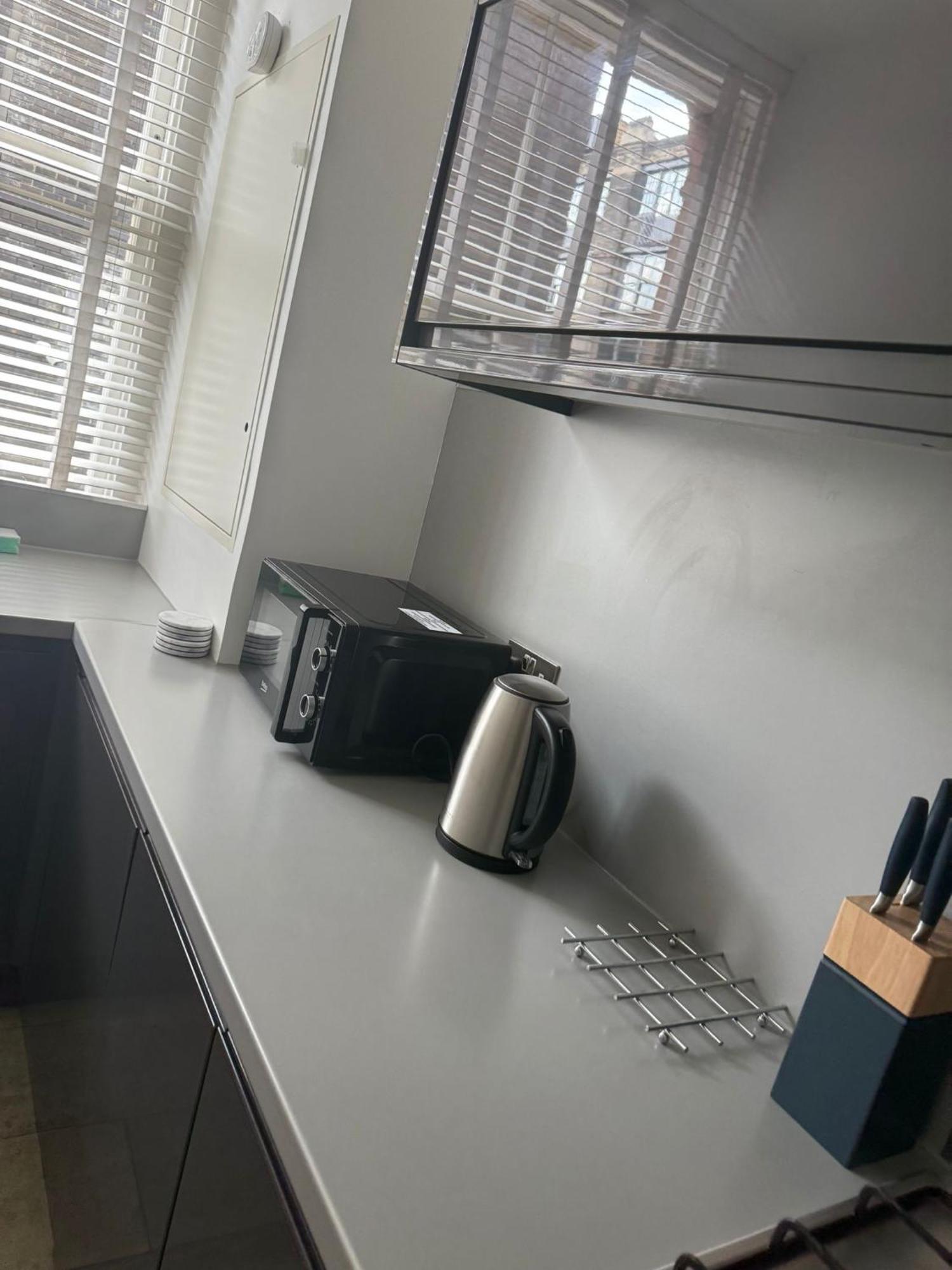 Kings Cross Canal View Apartment *
